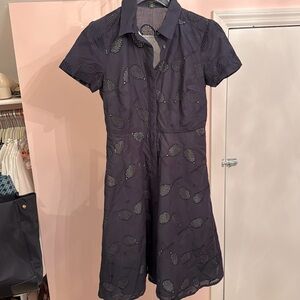 EUC! Ann Taylor button up dress. Size 0P.